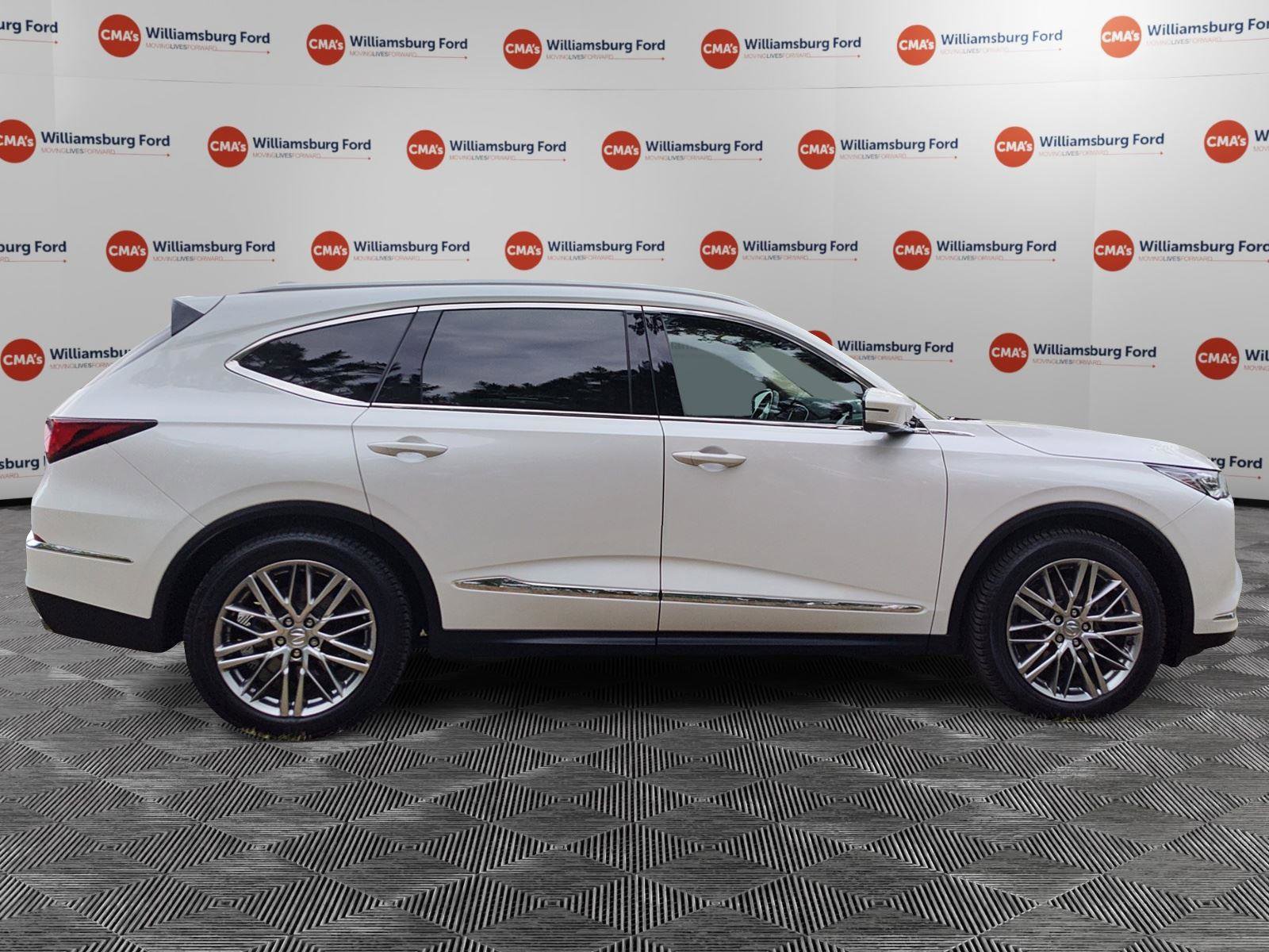 Used 2023 Acura MDX SH-AWD w/ Advance Package image 6