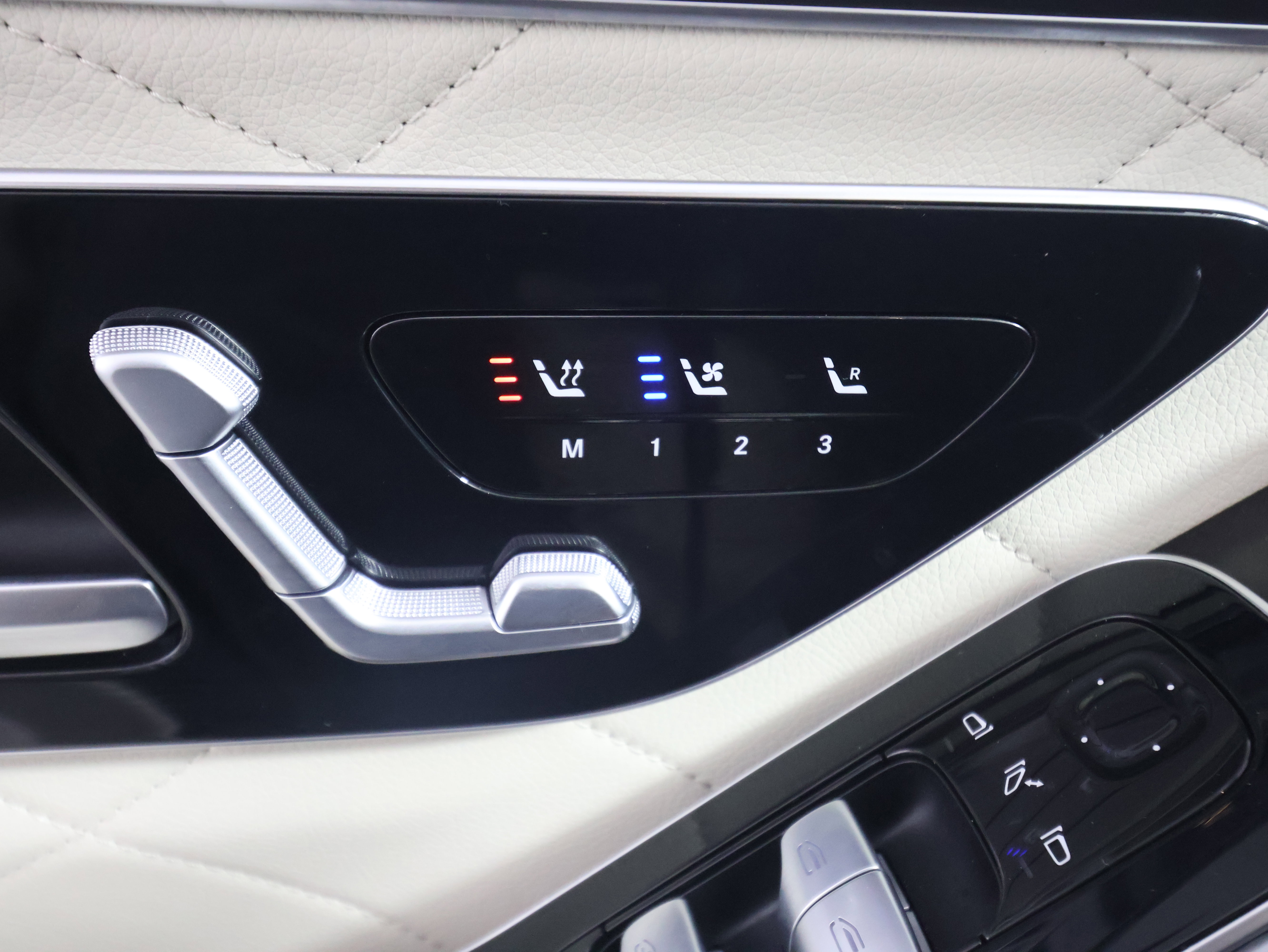 Certified 2022 Mercedes-Benz S 580 4MATIC Sedan image 21