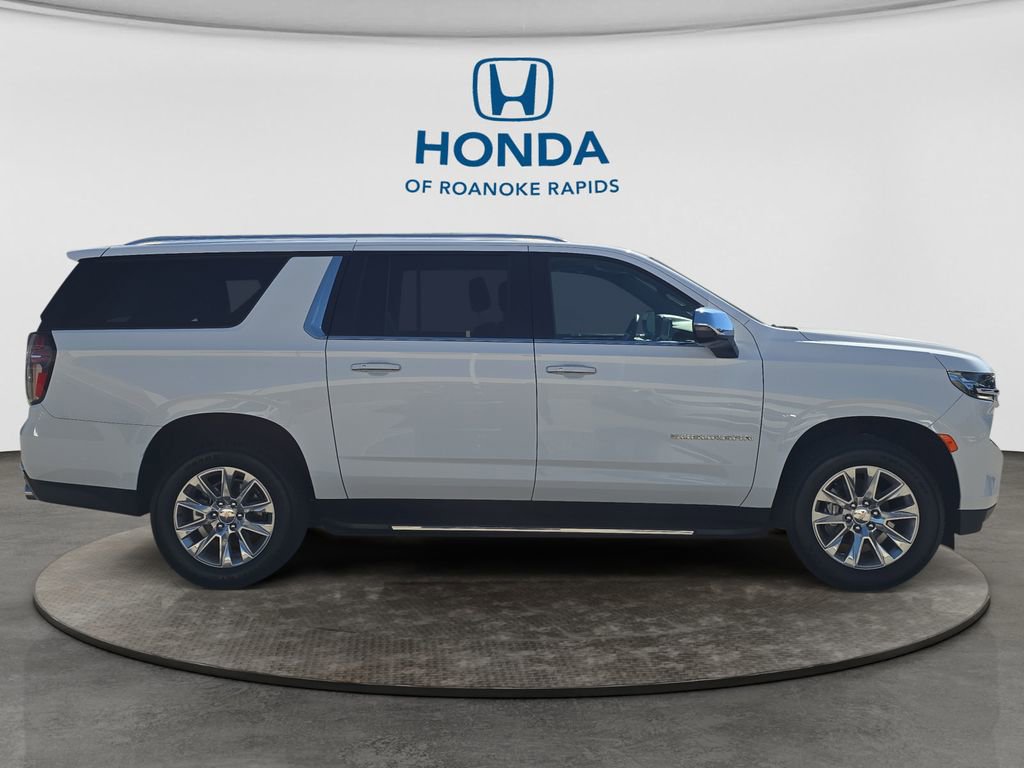 Used 2024 Chevrolet Suburban Premier image 6