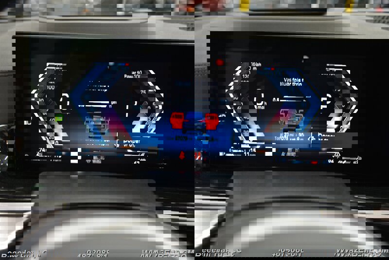 Used 2023 BMW X7 M60i w/ Climate Comfort Package image 33