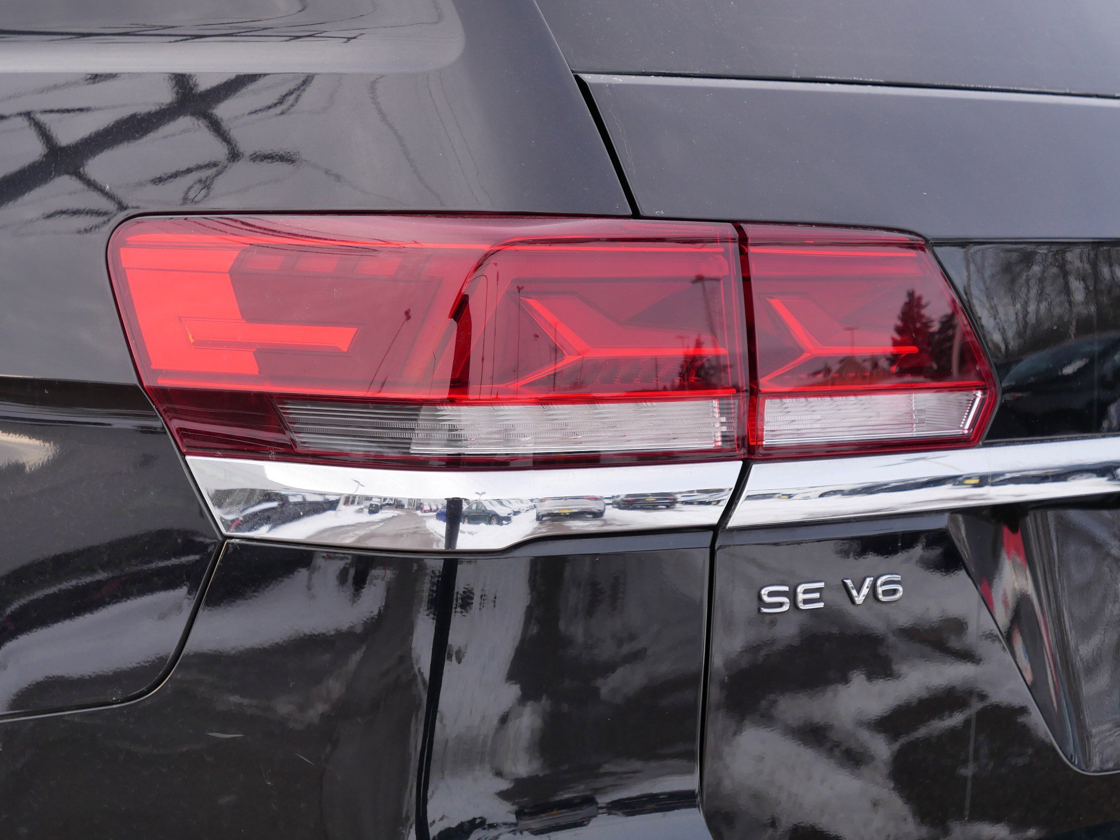 Used 2021 Volkswagen Atlas SE image 17