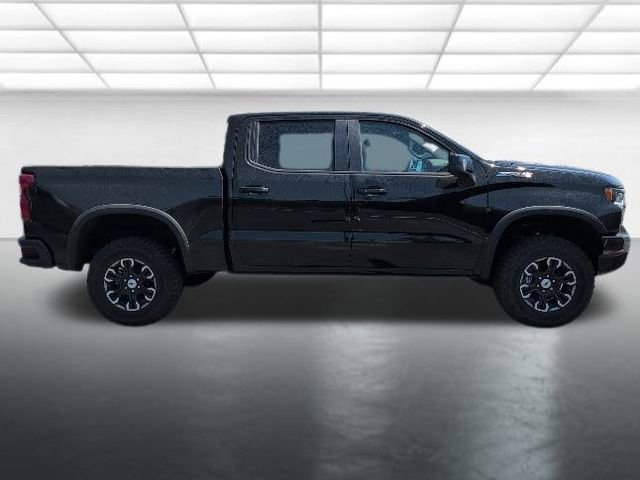 New 2026 Chevrolet Silverado 1500 ZR2 image 4