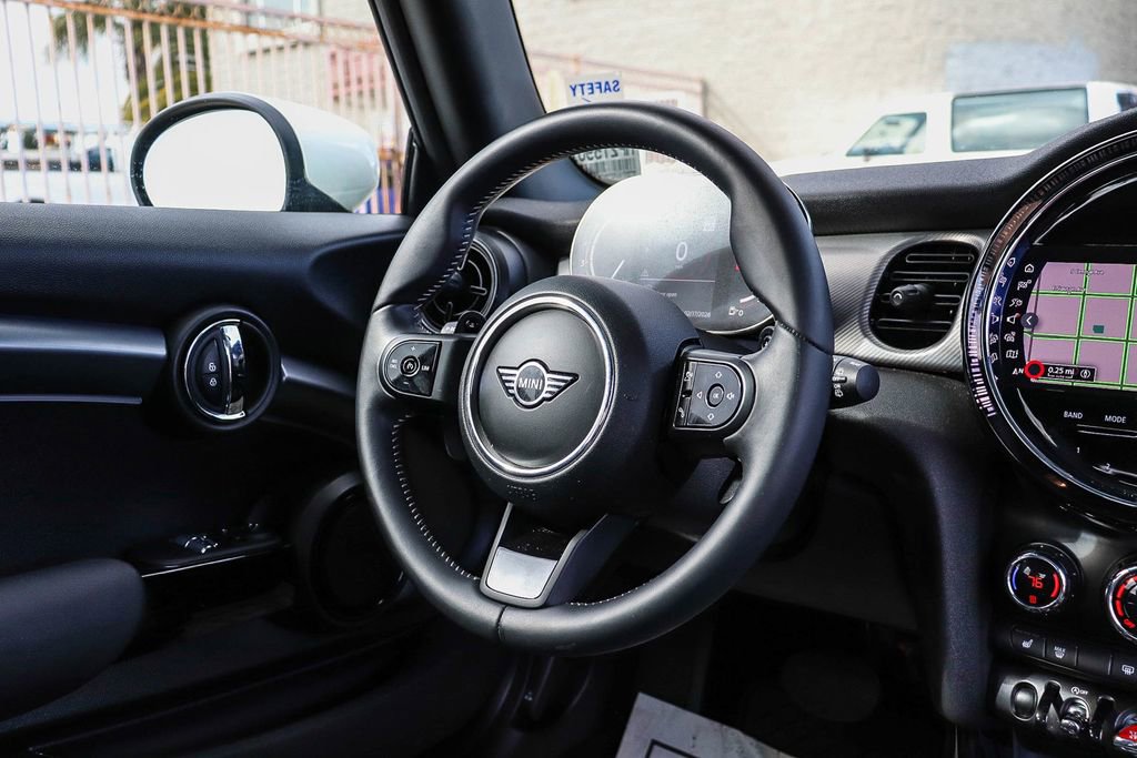 Used 2023 MINI Cooper S image 19