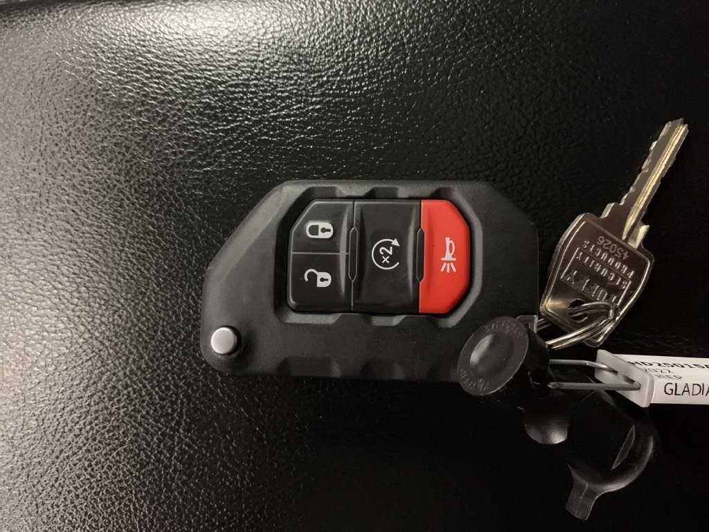 Used 2022 Jeep Gladiator Sport AWD/4WD image 29