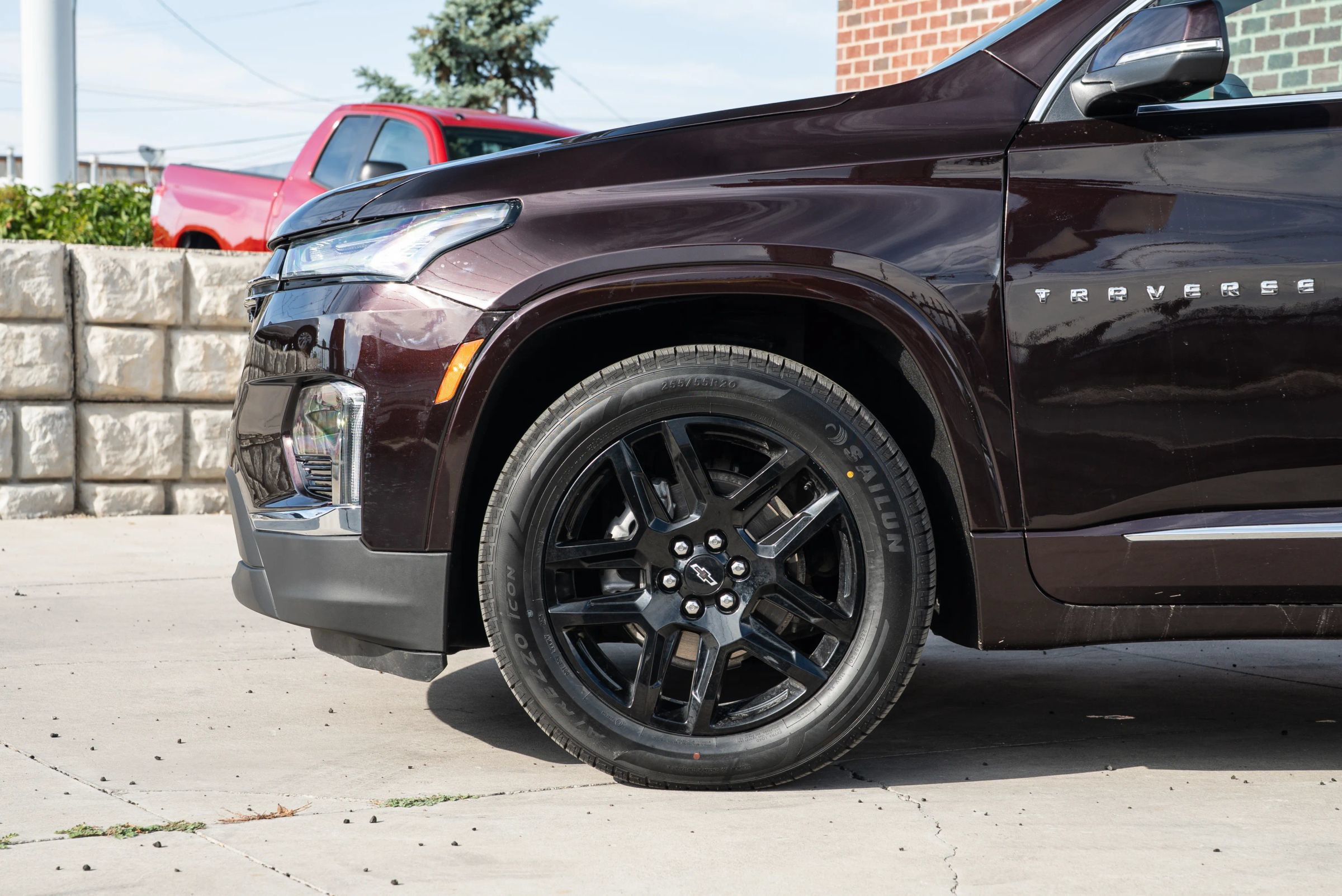 Used 2022 Chevrolet Traverse Premier AWD/4WD image 4