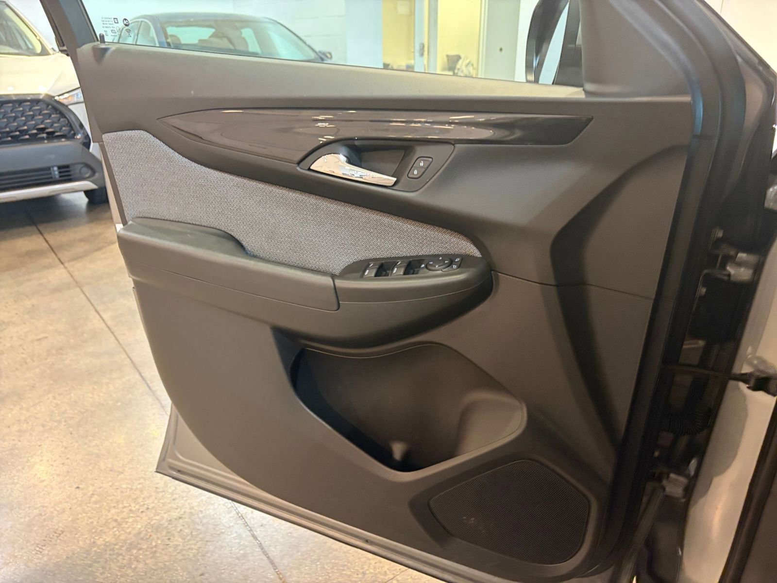 Used 2025 Chevrolet TrailBlazer LT image 20