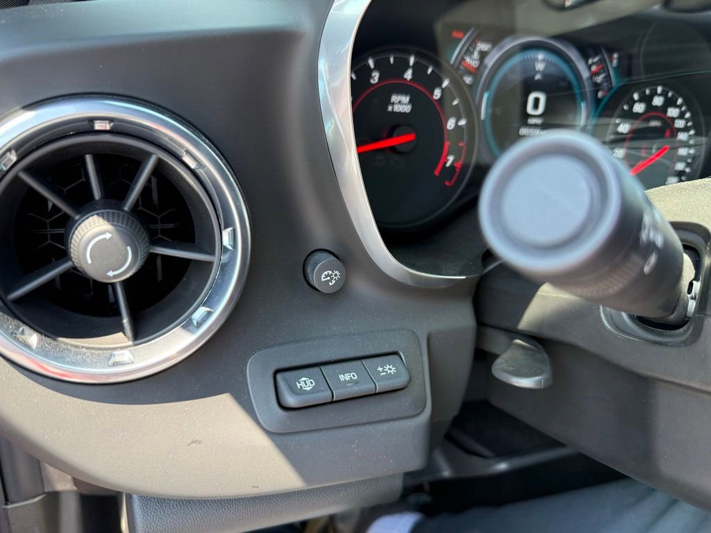 Used 2017 Chevrolet Camaro SS RWD image 12
