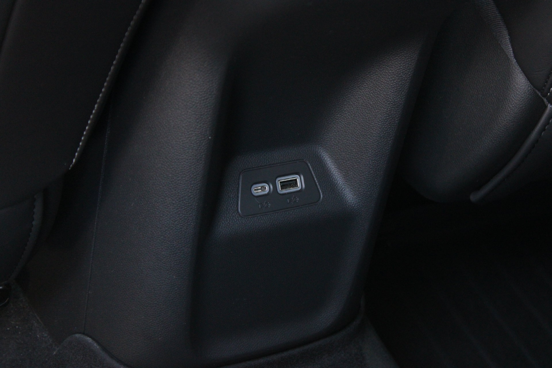 Used 2023 Buick Envision Essence FWD image 21