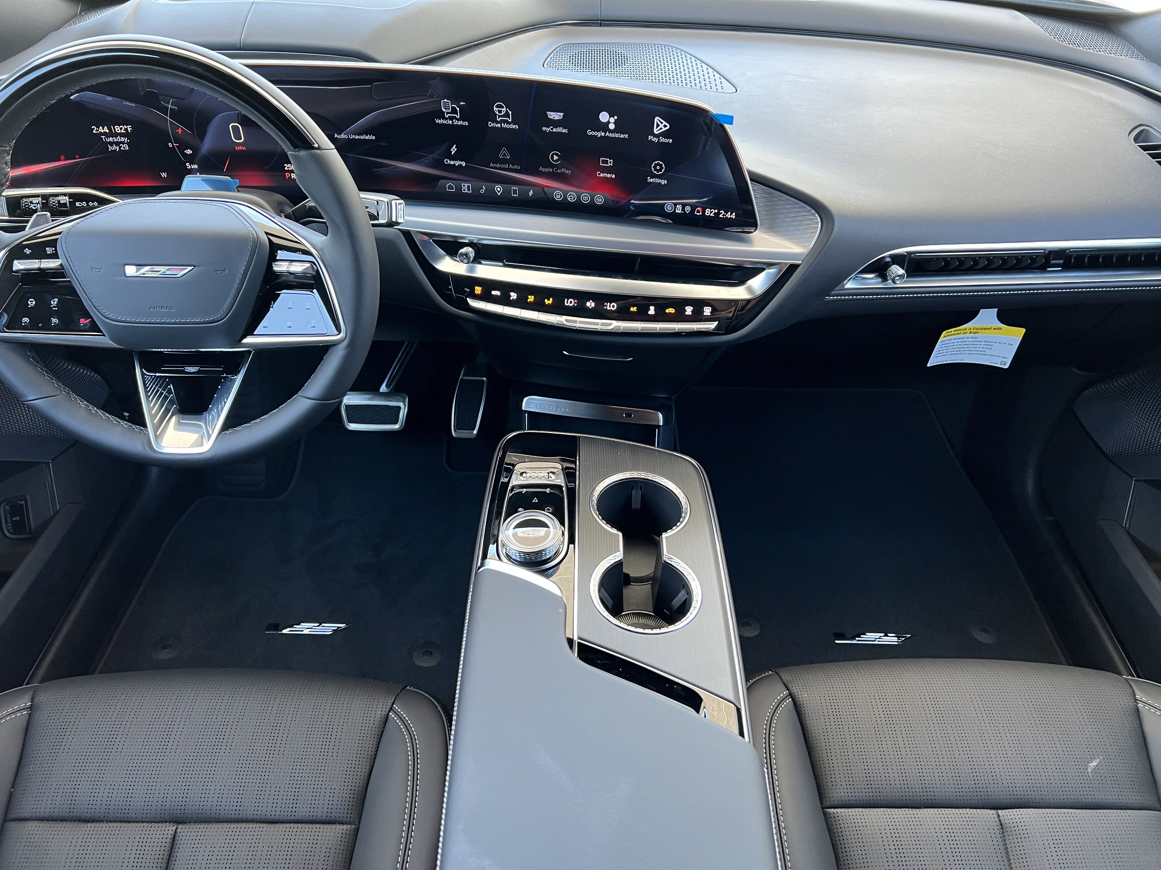 New 2026 Cadillac Lyriq V image 34