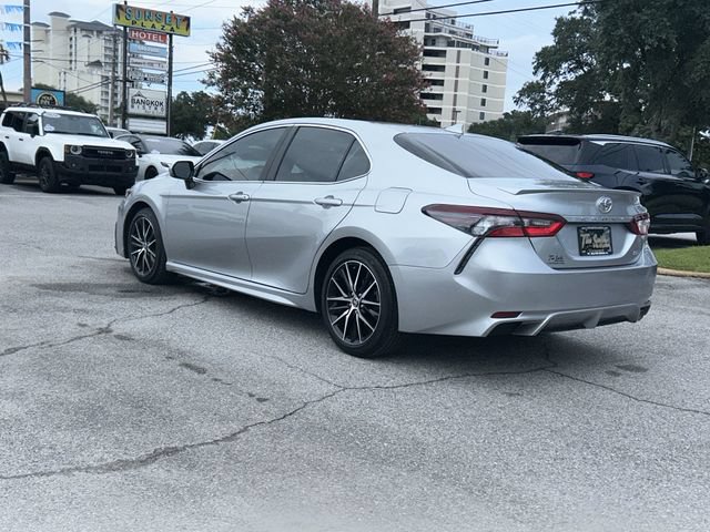 Used 2024 Toyota Camry SE w/ Convenience Package FWD image 6