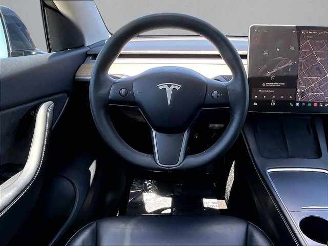 Used 2022 Tesla Model Y Long Range AWD/4WD image 7
