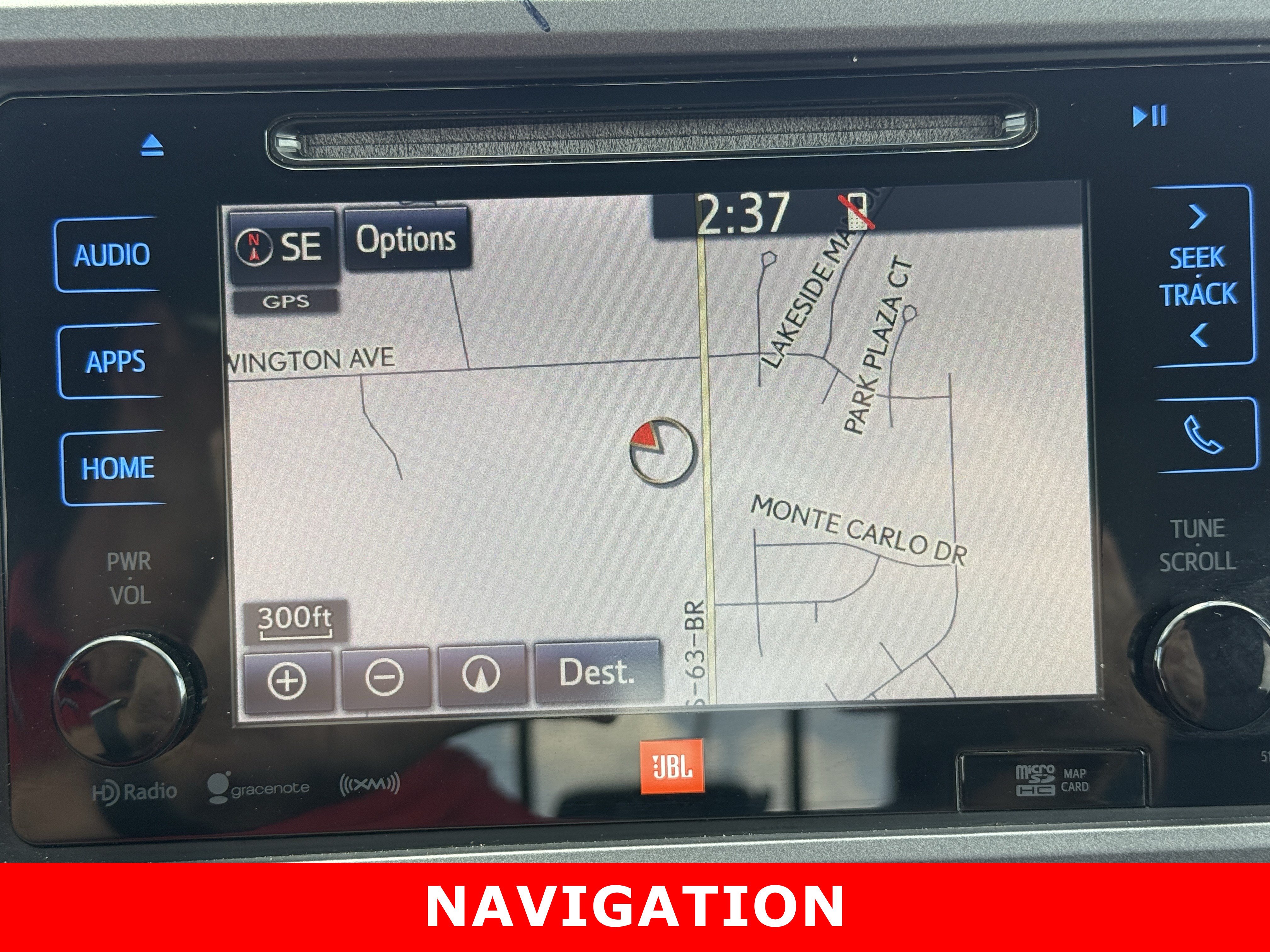 Used 2017 Toyota Tacoma TRD Sport AWD/4WD image 21