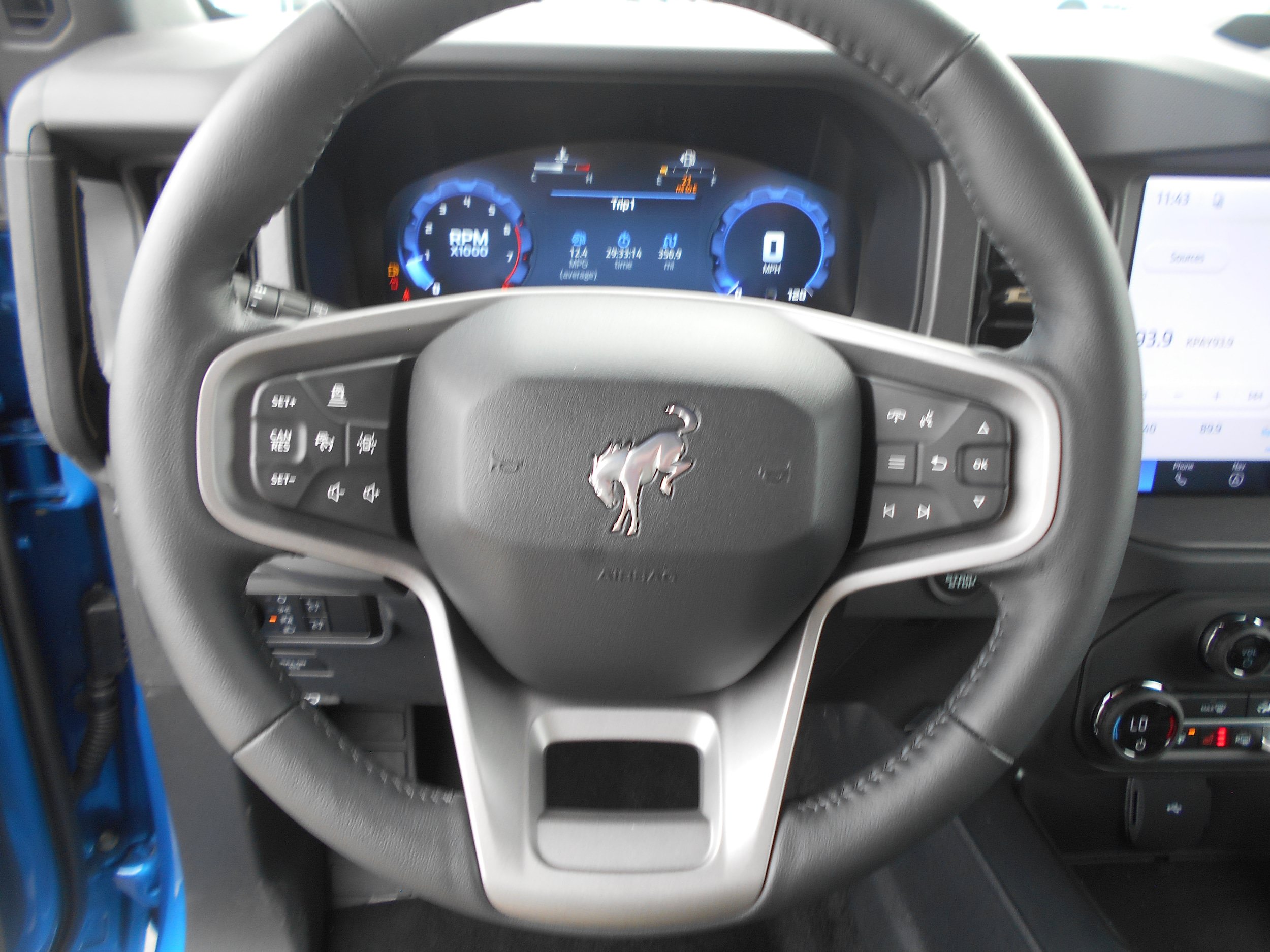 Used 2026 Ford Bronco Badlands AWD/4WD image 15