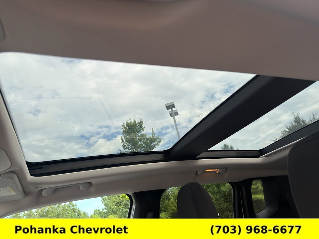 Used 2023 Jeep Renegade Altitude w/ Sun/Sound Group AWD/4WD image 19