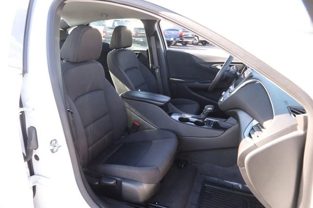 Used 2024 Chevrolet Malibu LT image 24