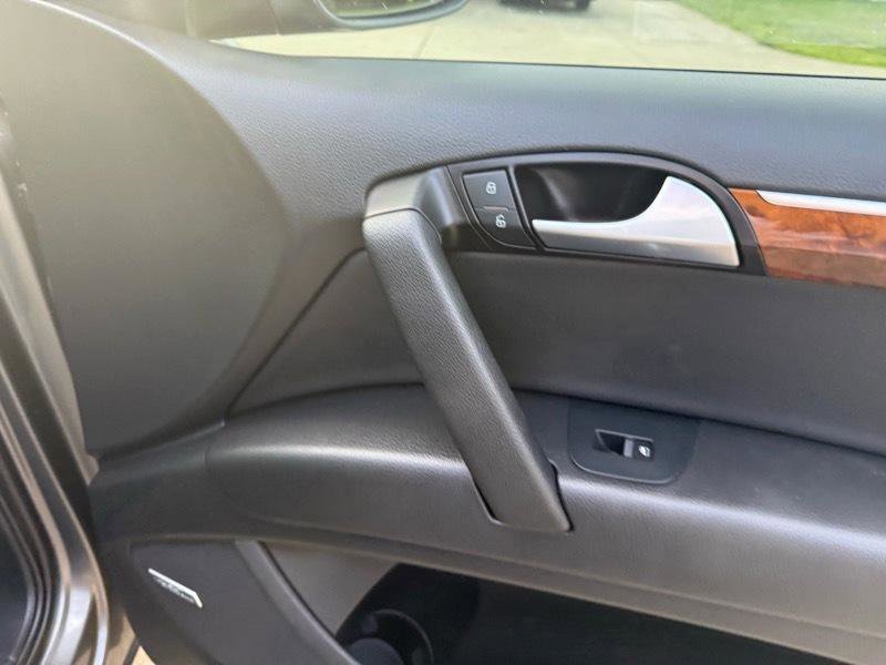 Used 2015 Audi Q7 TDI Premium Plus w/ Premium Plus Package image 10