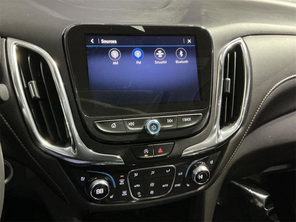 Used 2023 Chevrolet Equinox Premier image 26
