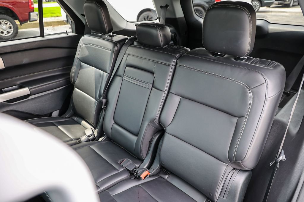 Certified 2023 Ford Explorer XLT w/ Equipment Group 202A AWD/4WD image 37