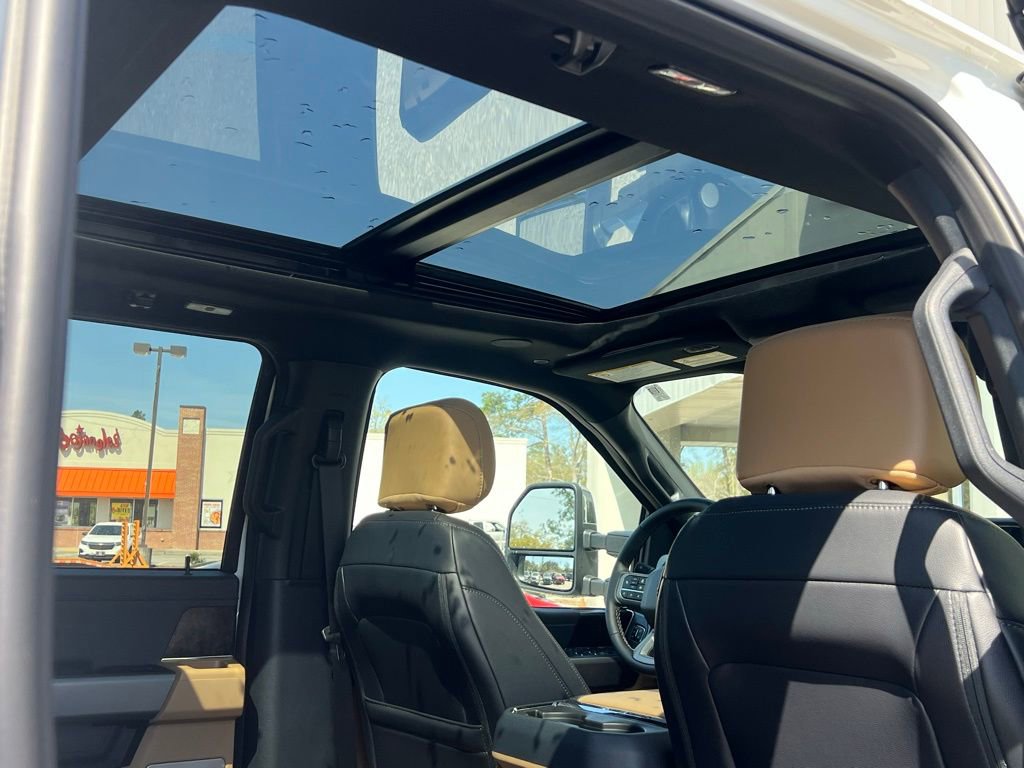 New 2025 Ford F350 Lariat w/ Lariat Ultimate Package AWD/4WD image 35