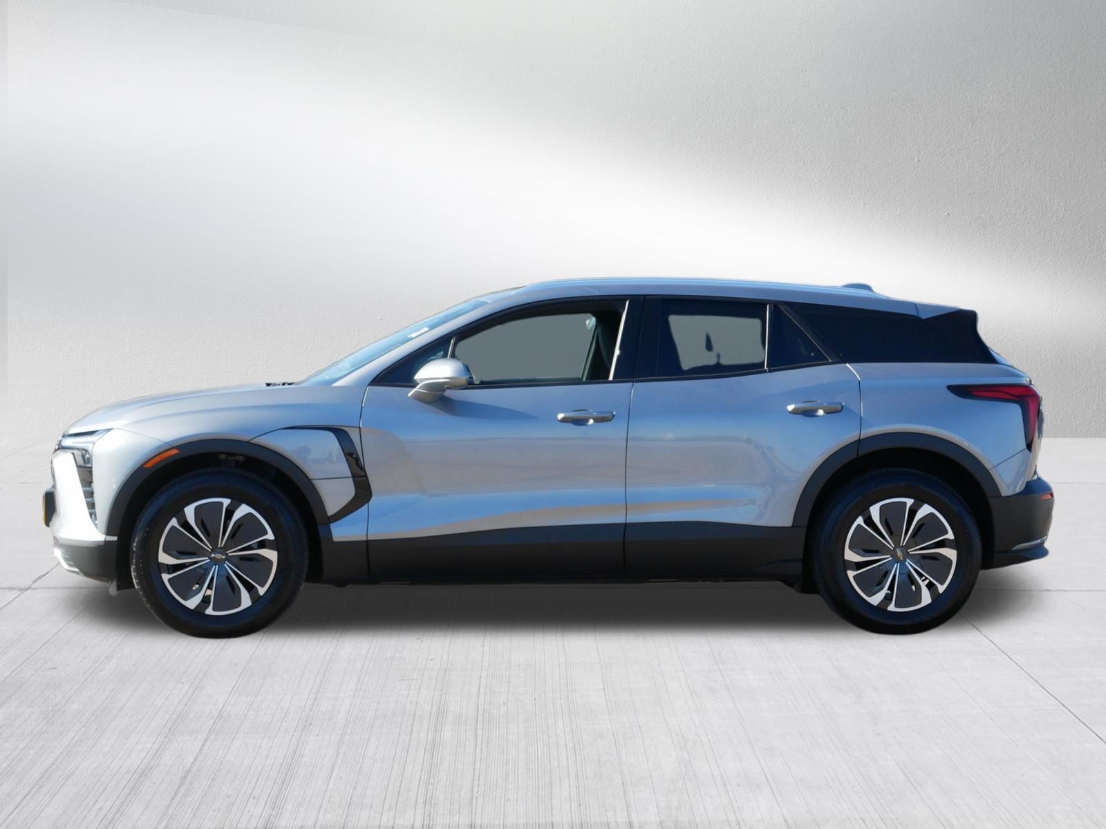 Used 2024 Chevrolet Blazer EV LT AWD/4WD image 4