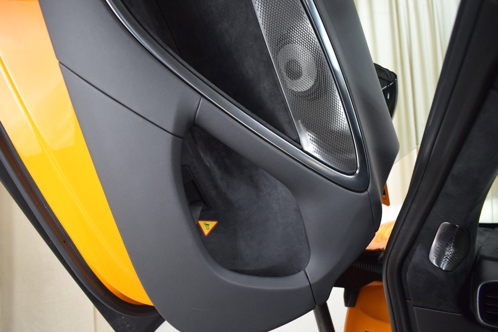 New 2026 McLaren Artura Spider RWD image 36