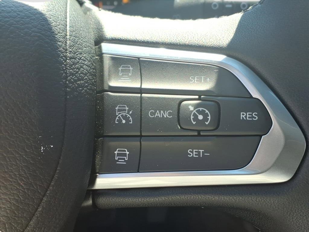 Used 2024 Jeep Compass Limited w/ Elite Group image 18