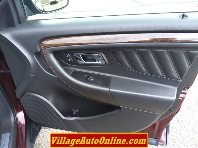 Used 2019 Ford Taurus Limited image 32