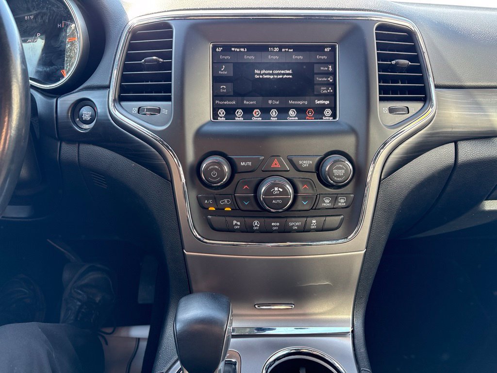 Used 2021 Jeep Grand Cherokee Laredo AWD/4WD image 28