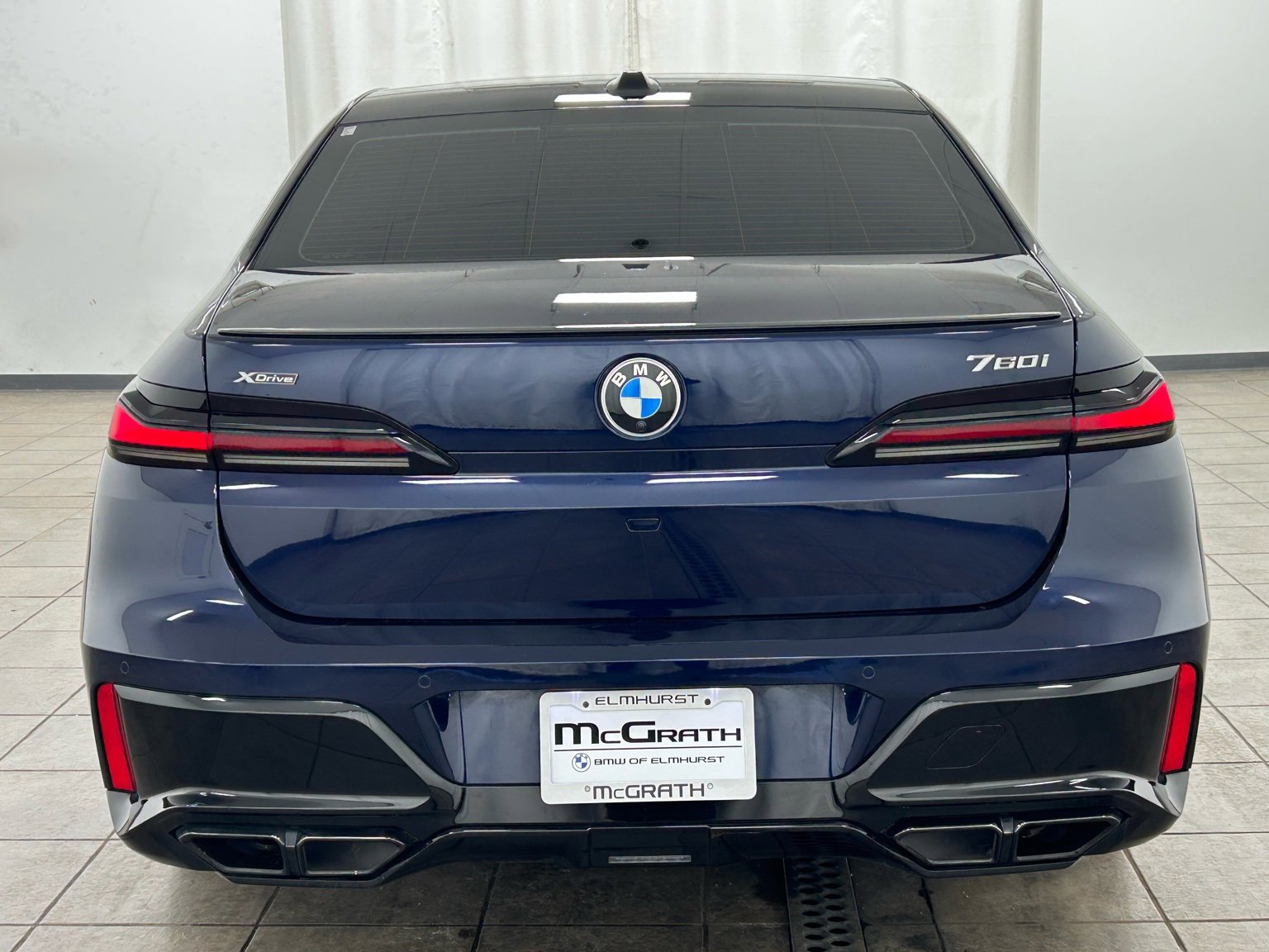 Used 2023 BMW 760i xDrive image 4