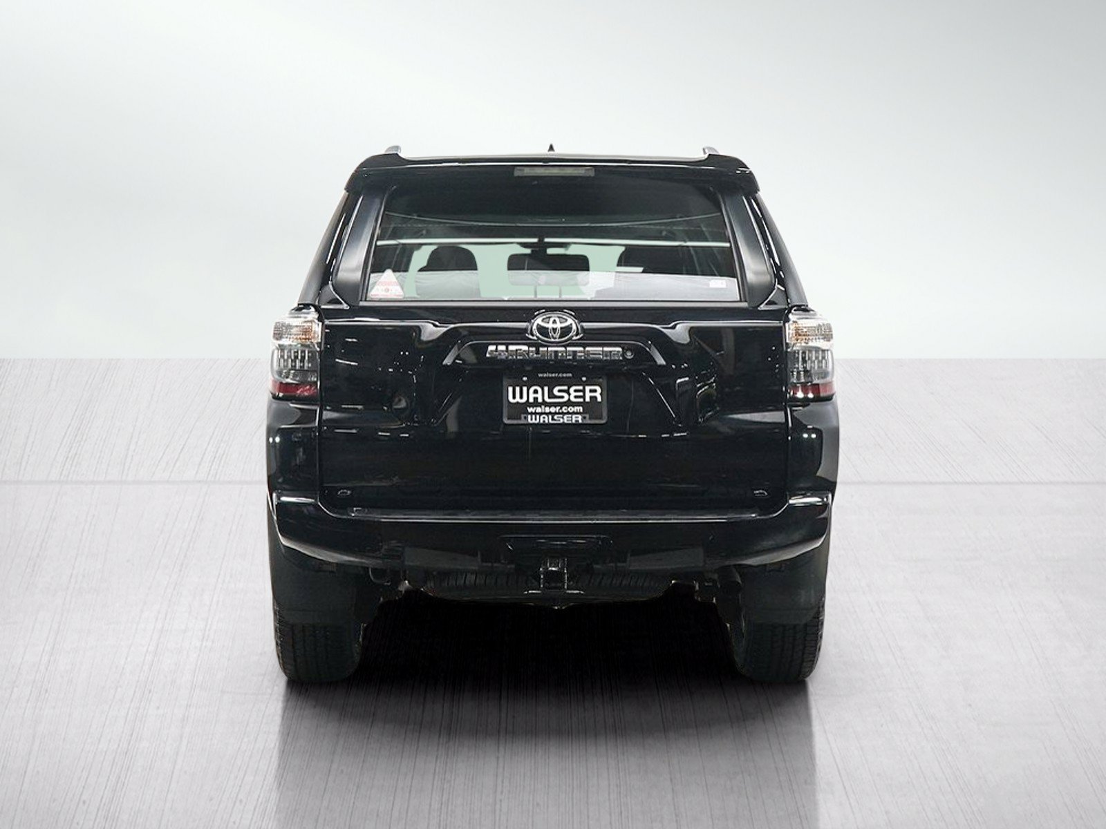 Used 2015 Toyota 4Runner SR5 Premium AWD/4WD image 4