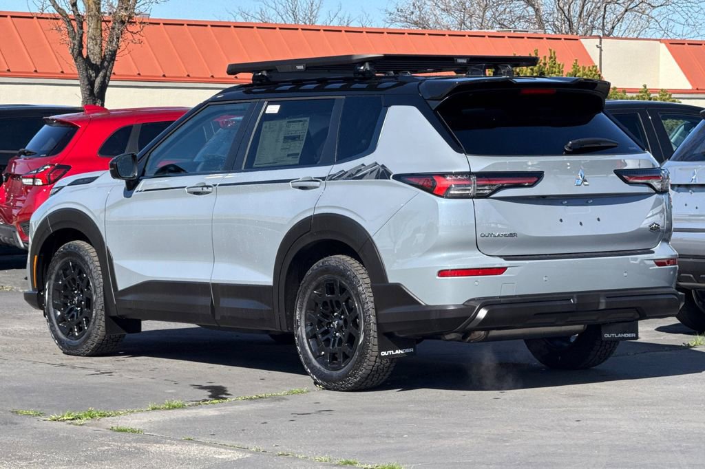 New 2026 Mitsubishi Outlander AWD image 6