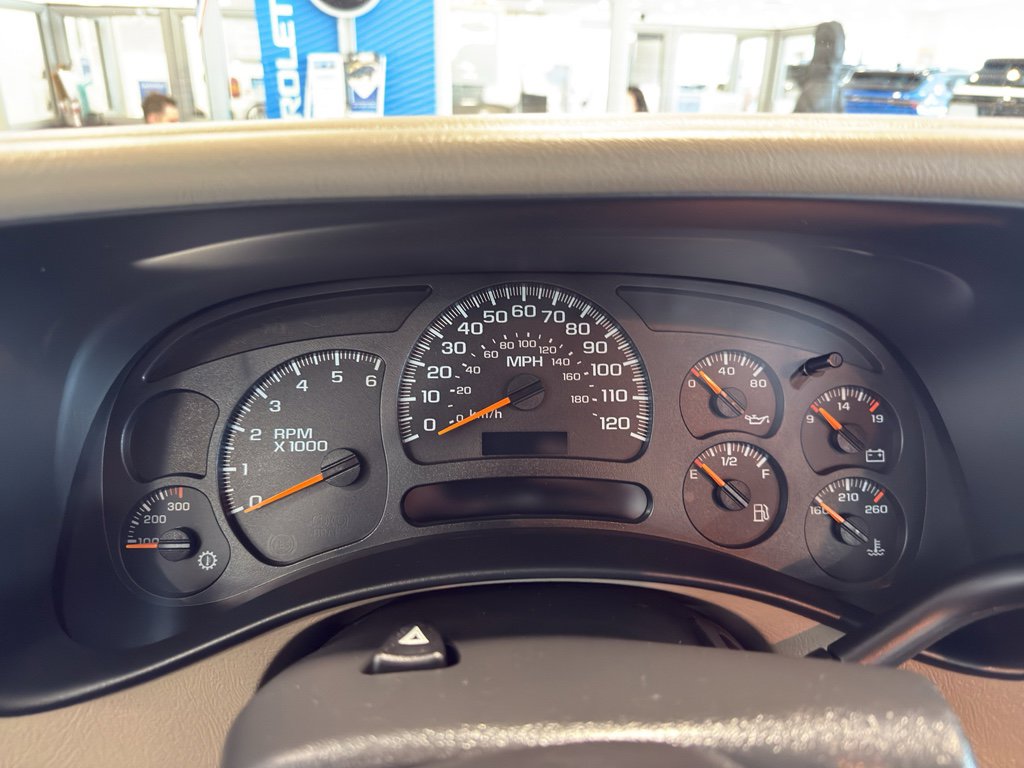 Used 2004 GMC Sierra 1500 BASE Regular Cab w/ Light Duty Power Package image 17