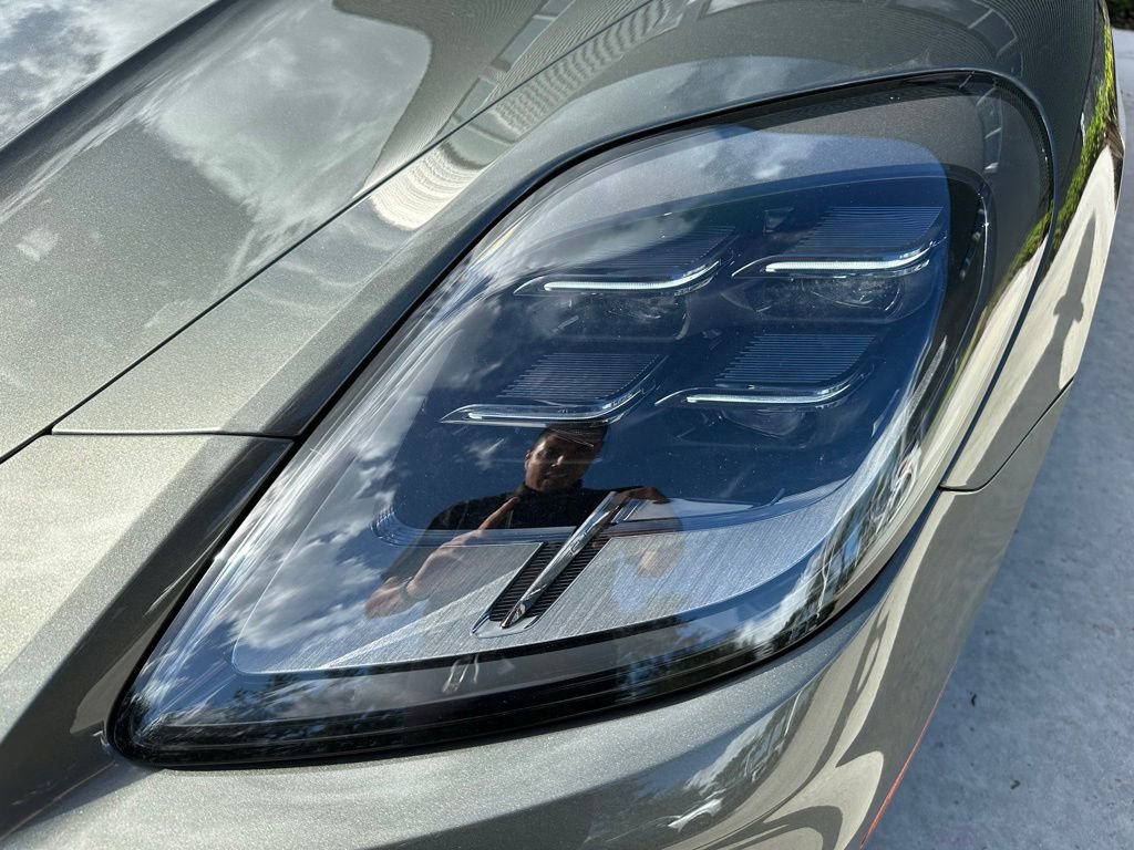 Used 2025 Porsche Panamera 4 image 7