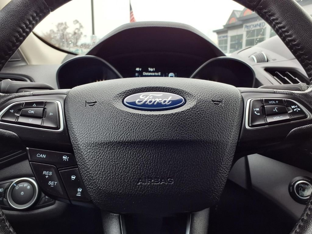 Used 2019 Ford Escape SEL image 15