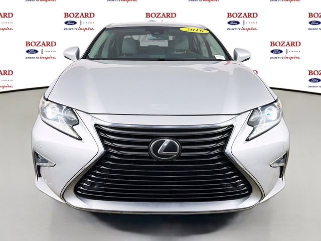 Used 2016 Lexus ES 350 w/ Luxury Package w/Wood Trim FWD image 2