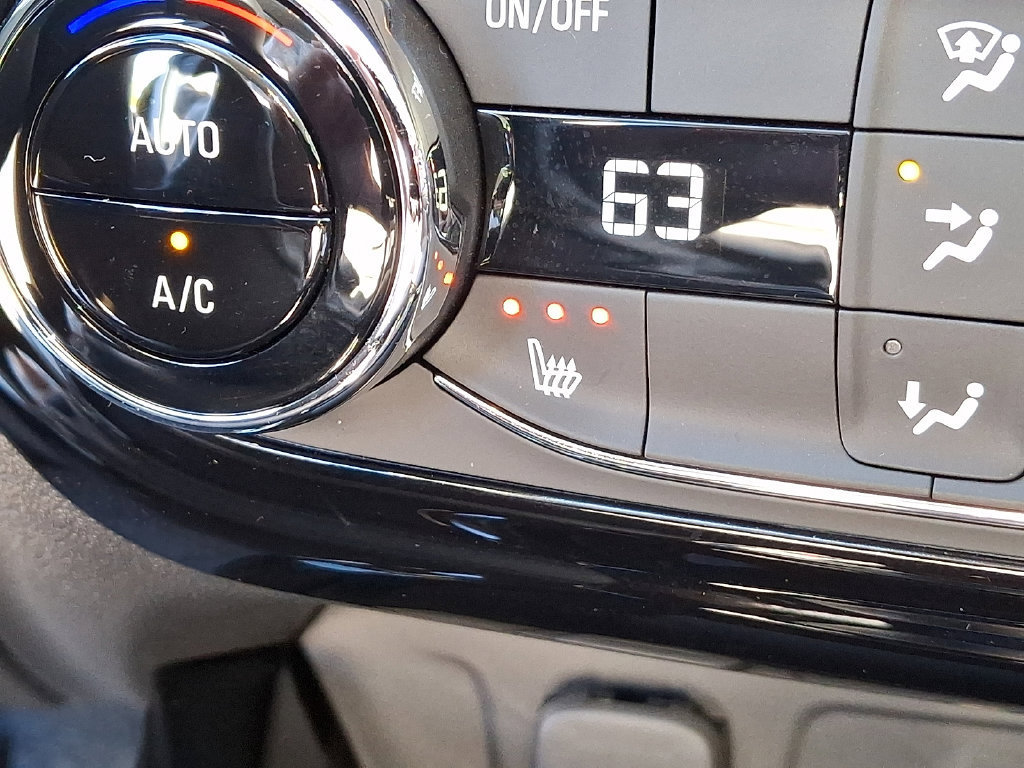 Used 2026 Chevrolet Trax ACTIV w/ Driver Confidence Package FWD image 29