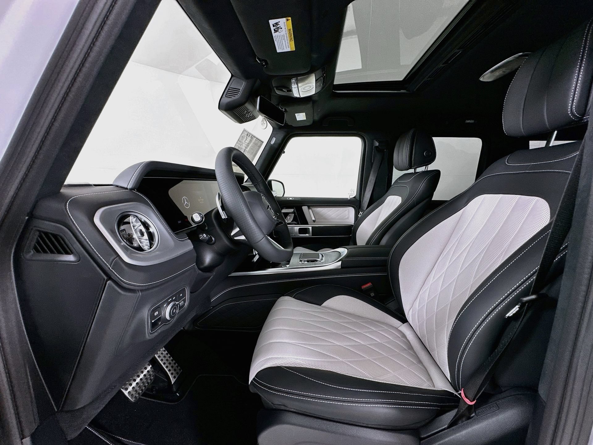 New 2027 Mercedes-Benz G 580 e image 23
