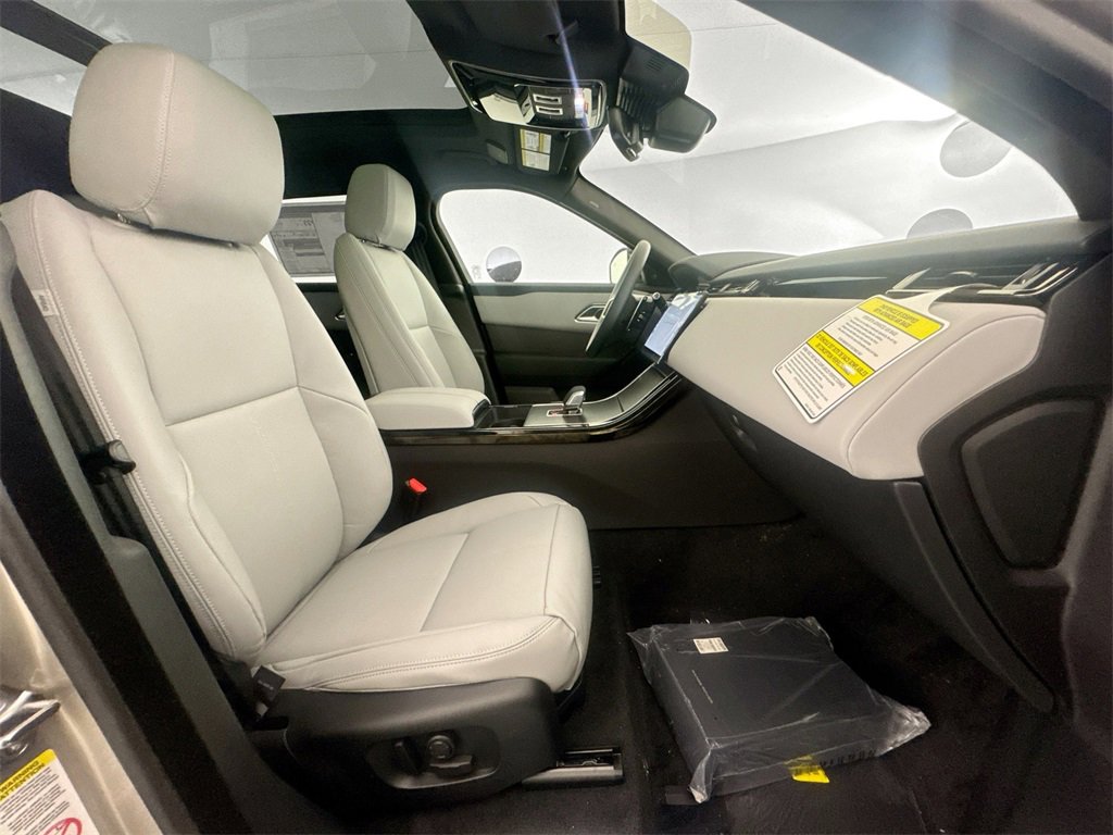 New 2026 Land Rover Range Rover Velar S image 27