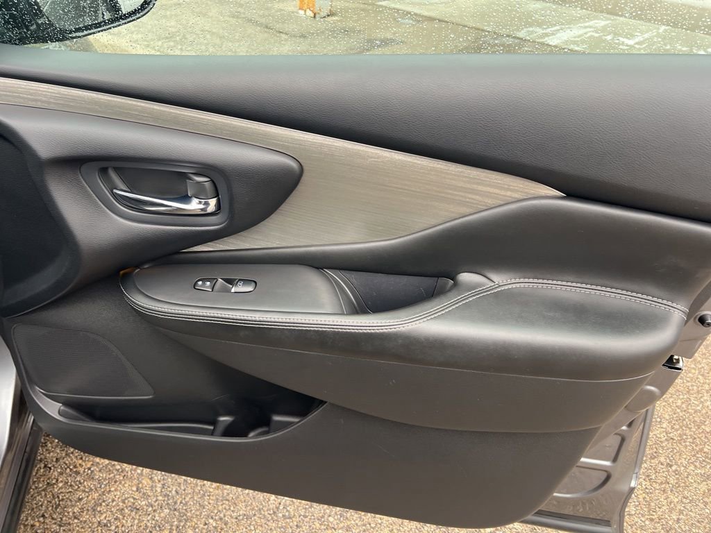 Used 2015 Nissan Murano Platinum w/ Platinum Technology Package AWD/4WD image 23