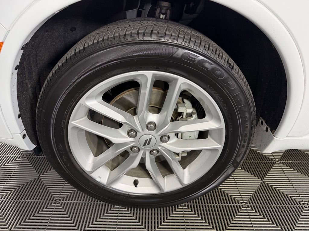 Certified 2025 Dodge Durango GT image 11