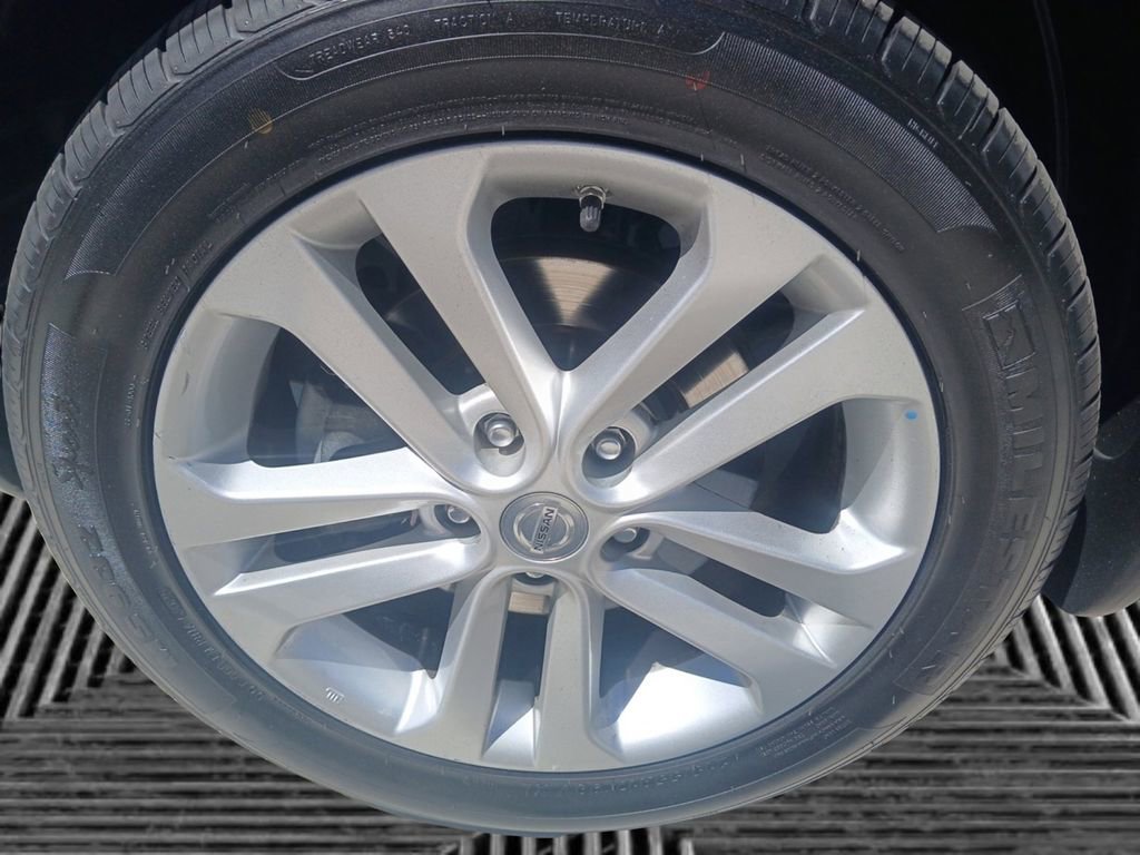 Used 2011 Nissan Juke SL image 9