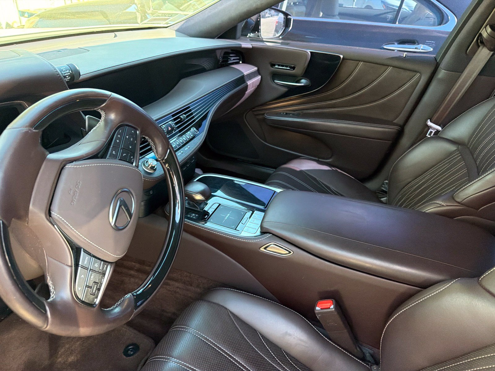 Used 2019 Lexus LS 500 w/ Luxury Package RWD image 5