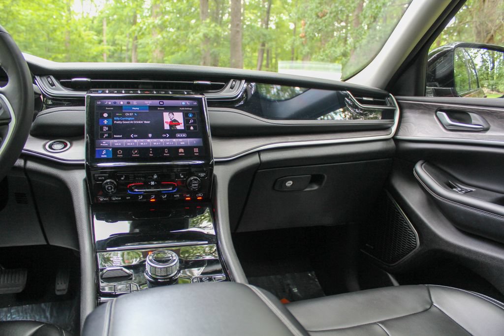 Used 2023 Jeep Grand Cherokee 4WD 4xe image 22