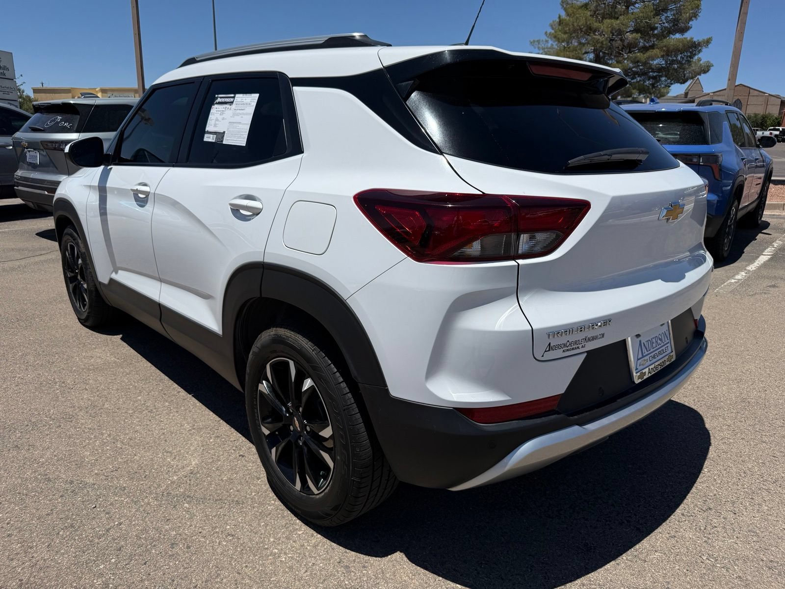 Certified 2022 Chevrolet TrailBlazer LT w/ Convenience Package FWD image 9
