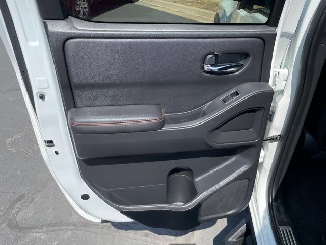 Used 2023 Nissan Frontier PRO-4X w/ Pro-4X Premium Package AWD/4WD image 16