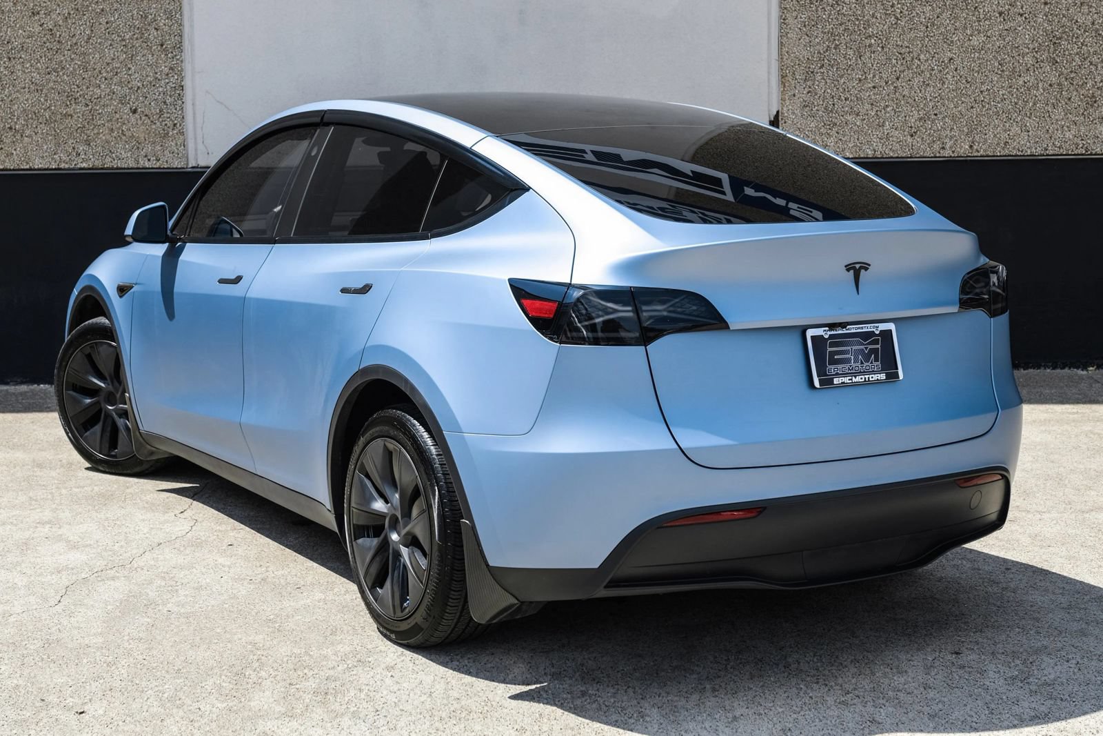 Used 2025 Tesla Model Y Long Range RWD image 10