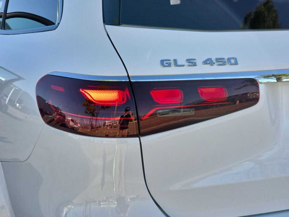 New 2026 Mercedes-Benz GLS 450 4MATIC image 33