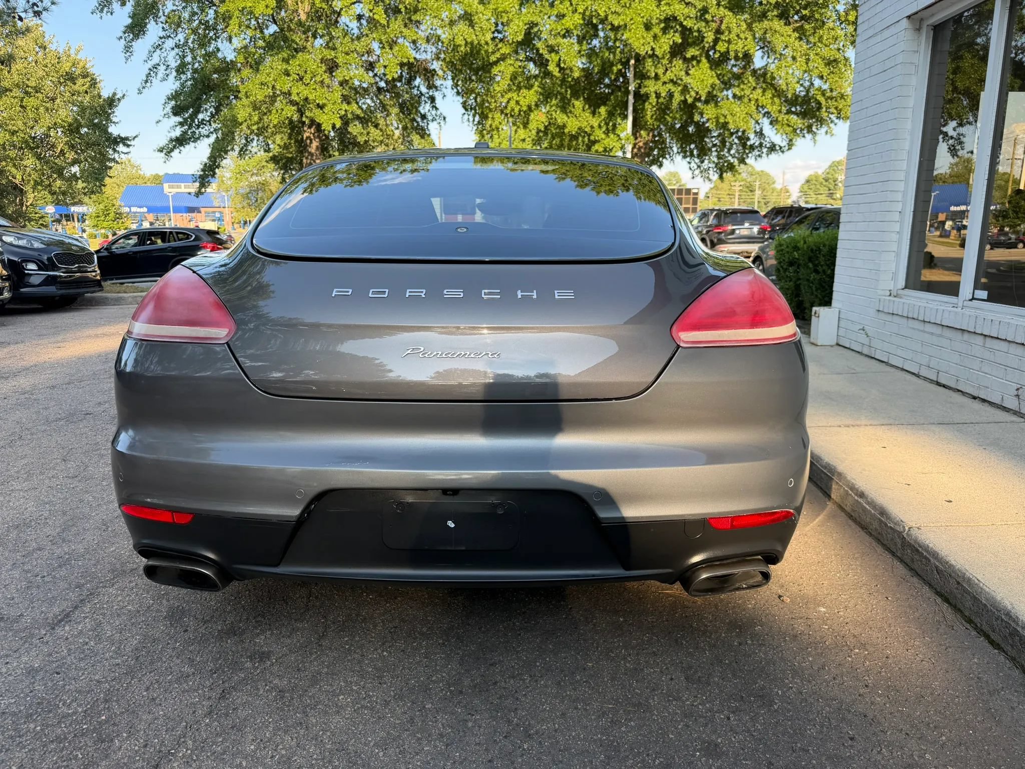 Used 2014 Porsche Panamera RWD image 6