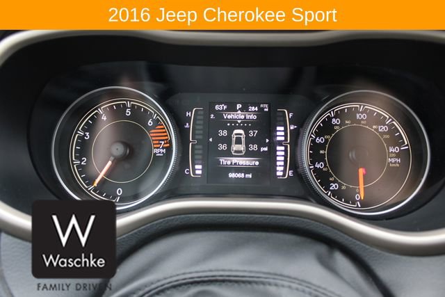 Used 2016 Jeep Cherokee Sport w/ Cold Weather Group image 41