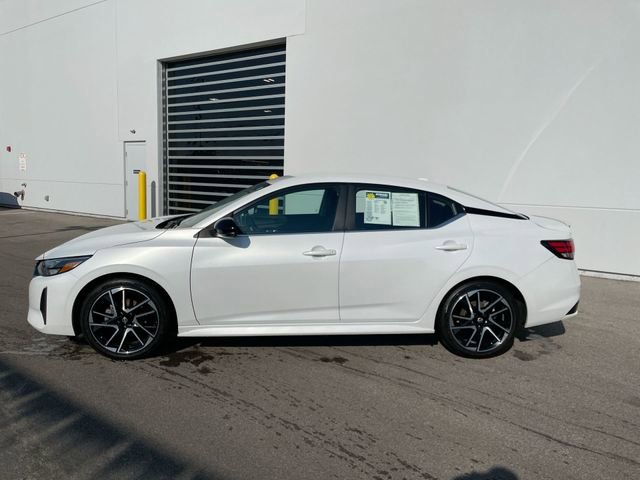 Used 2024 Nissan Sentra SR FWD image 2